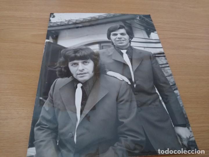 Photos de Chanteurs et Chanteuses: LOS HERMANOS CUESTA FOTO ORIGINAL FOLKLORE ARGENTINO