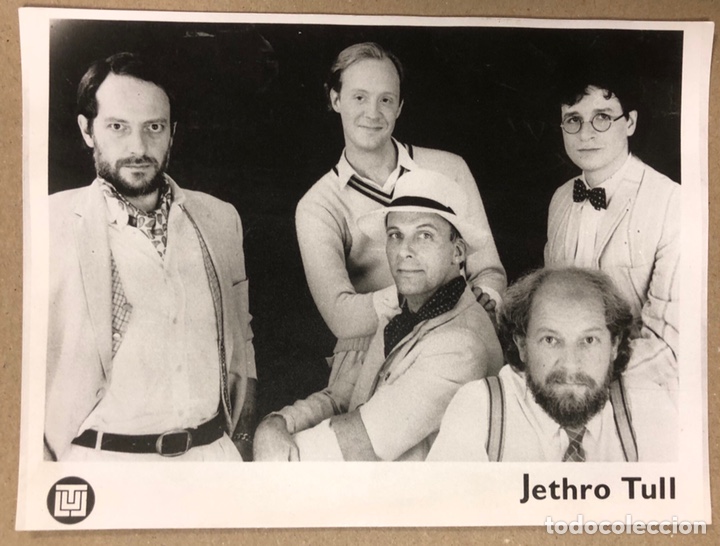 Photos de Chanteurs et Chanteuses: JETHRO TULL. FOTOGRAF&Iacute;A PROMOCIONAL EN B/N.