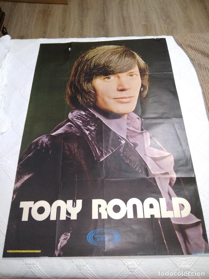 Photos of Singers: CARTEL TONY RONALD / MOVIEPLAY 63 X 95