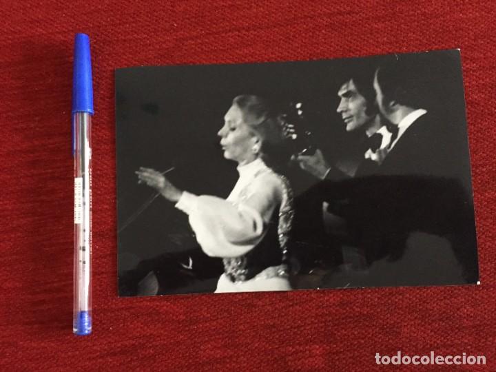 Fotos de Cantantes: R10997 FOTO FOTOGRAFIA ORIGINAL DE PRENSA MARIA DOLORES PRADERA (28-6-1977)