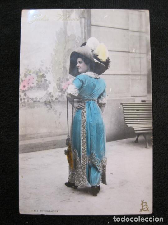 Fotos von Musikern: JULIA VELASCO-LB BARTRINA-INDUSTRIAL FOTOGRAFICA-POSTAL ANTIGUA-(78.088)