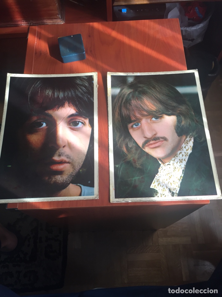 Photos de Chanteurs et Chanteuses: Dos fotograf&iacute;as de los Beatles