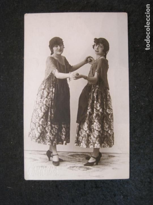 Fotos von Musikern: LINA Y MARIA DE LAURIA ?-SELLO ROYAL ARTISTIC AGENCY-BARCELONA-FOTOGRAFICA-POSTAL ANTIGUA-(83.169)