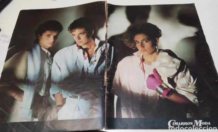Photos of Singers: Mecano publicidad moda 1985