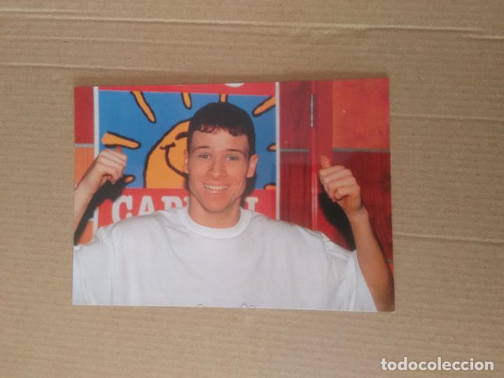 Fotos de Cantantes: BRIAN LITTRELL TIPO FOTO POSTAL BSB BACK STREET BOYS SUPER POP A&Ntilde;OS 90 AUTOGRAFO IMPRESO EN TRASERA