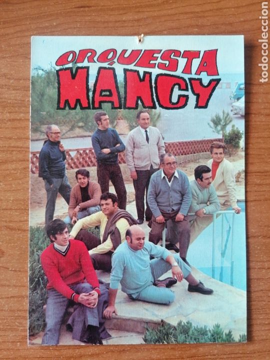 Photos of Singers: POSTAL FOTOGRAFIA GRUPO MUSICAL ORQUESTA MANCY. 1960-1970