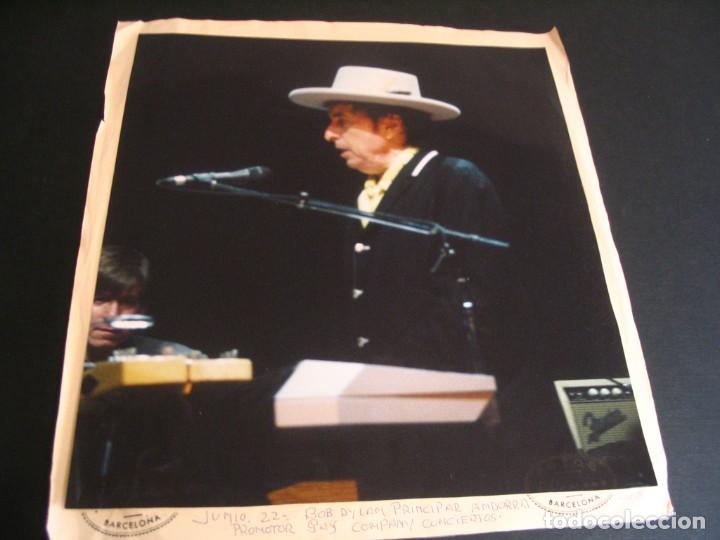 Fotos de Cantantes: FOTOGRAF&Iacute;A ORIGINAL BOB DYLAN 29X27 ANDORRA 2008 GIRA TOUR GLUED ENGANCHADA