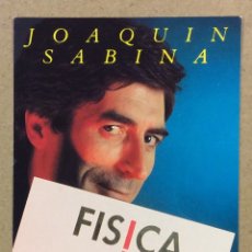Fotos de Cantantes: JOAQUÍN SABINA “FÍSICA Y QUÍMICA” (1992). POSTAL PROMOCIONAL ARIOLA BMG, CON DISCOGRAFÍA AL DORSO.. Lote 366964261