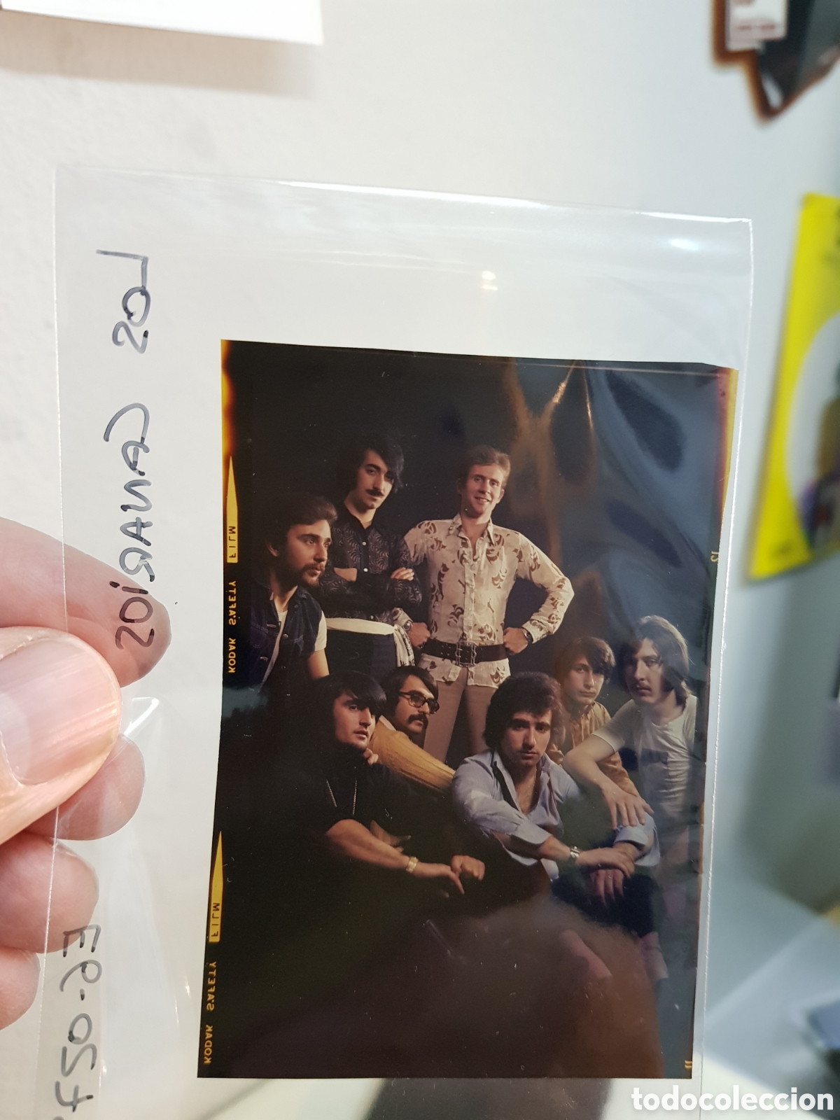 Photos de Chanteurs et Chanteuses: LOS CANARIOS:BEATLES-SLIDE ANTIGUO GIGANTE DE COMPA&Ntilde;IA DE PUBLICIDAD ORIGINAL PIEZA ANTIGUA