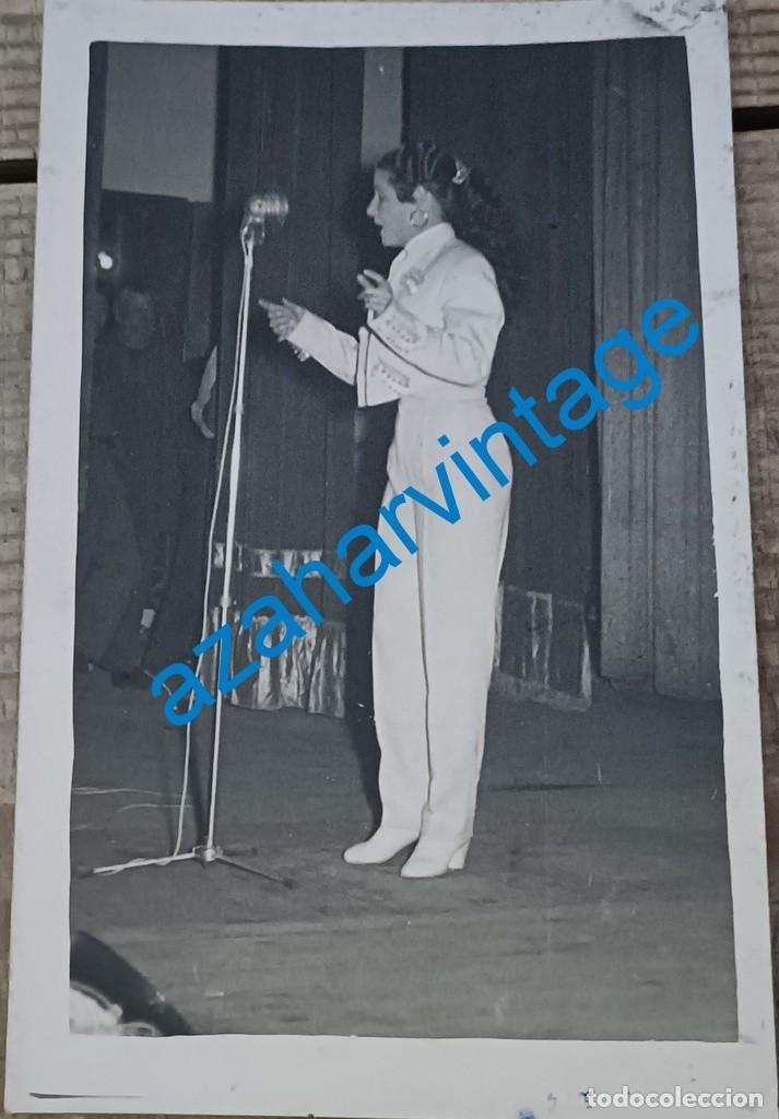 Photos de Chanteurs et Chanteuses: ANTIGUA FOTOGRAFIA, ARTISTA A IDENTIFICAR, 9X14 CMS