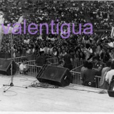 Fotos de Cantantes: FOTO ORIGINAL GRAN TAMAÑO. LEIF GARRETT ACTUANDO ANTE SUS FANS EN PLAZA TOROS VALENCIA AÑOS 70-80 AZ