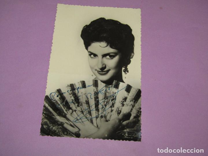 Fotos von Musikern: Antigua Fotograf&iacute;a Original de FINITA RUFET Firmada de Actuaci&oacute;n en el Teatro FERRE IBI A&ntilde;o 1950s.