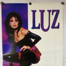 Fotos de Cantantes: LUZ CASAL “LUZ V” (1989). HISTÓRICO CARTEL ORIGINAL PROMOCIONAL DEL ÁLBUM.
