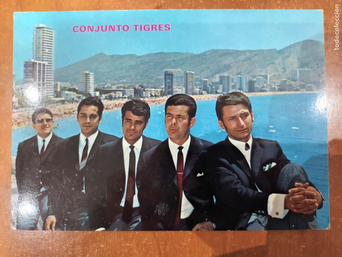 Photos de Chanteurs et Chanteuses: Postal grupo &rdquo; Los Tigres &rdquo;