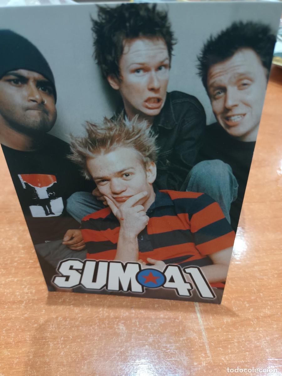 Fotos von Musikern: 2 Postales del grupo Sum 41