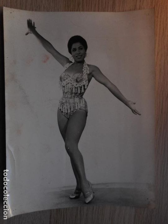 Photos de Chanteurs et Chanteuses: ANTIGUA FOTOGRAFIA DE VEDETTE BAILARINA SHOW VARIEDADES ESPECTACULOS LATIN DANCER SIN IDENTIFICAR.