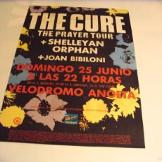 Fotos de Cantantes: THE CURE + JOAN BIBILONI CARTEL ORIGINAL GIRA PRAYER TOUR 1989 SAN SEBASTIAN 47X33