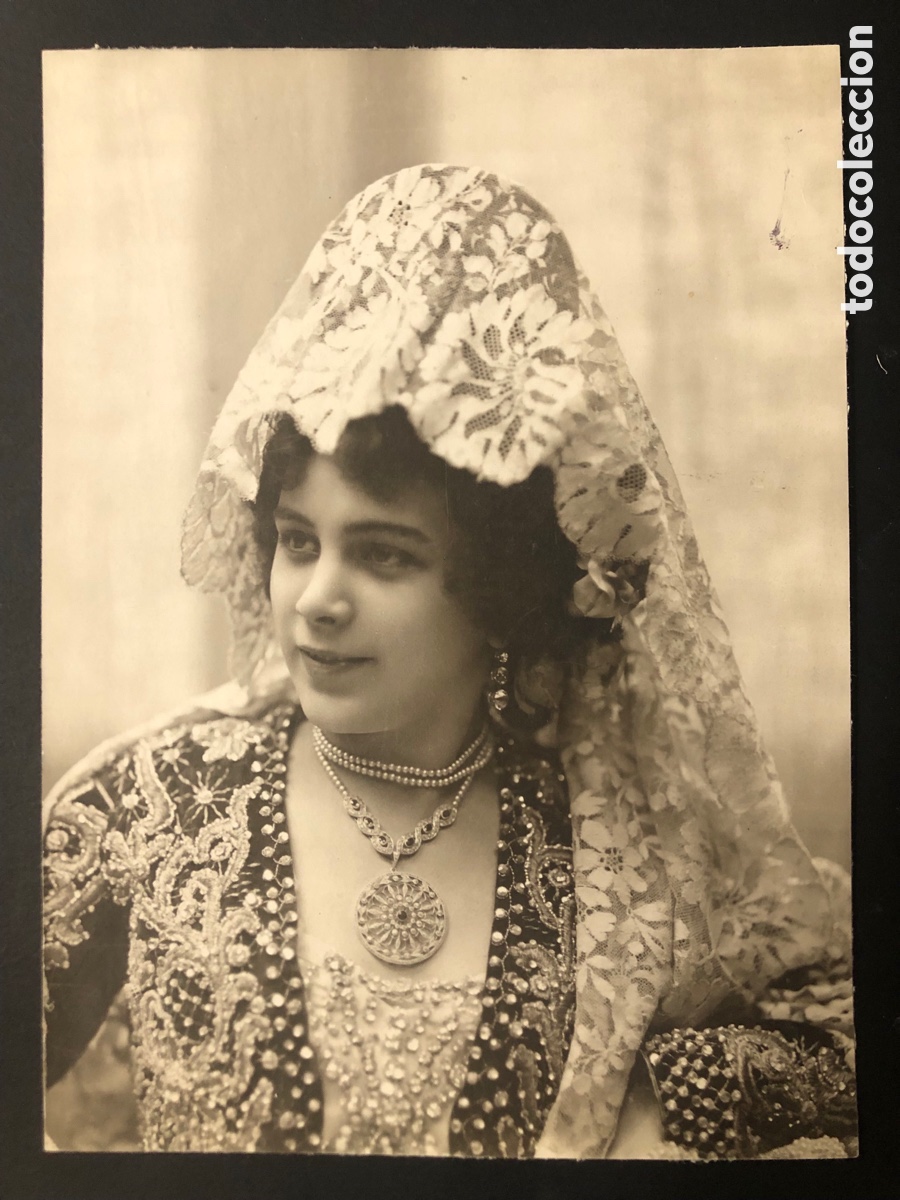 Photos of Singers: Foto original de la cantante Amalia Molina