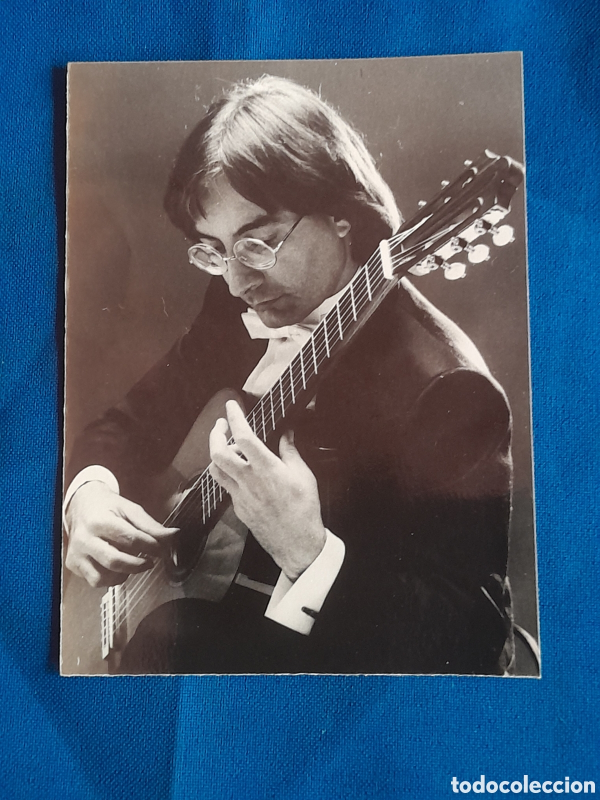 Photos de Chanteurs et Chanteuses: Fotograf&iacute;as del guitarrista uruguayo &Aacute;lvaro Pierri