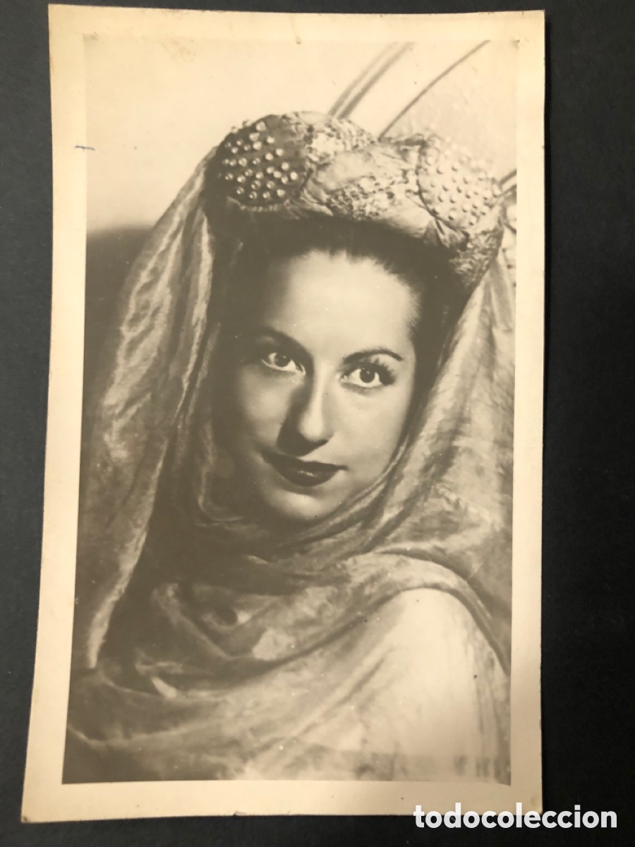 Photos de Chanteurs et Chanteuses: Foto original de la vedette consuelito perez
