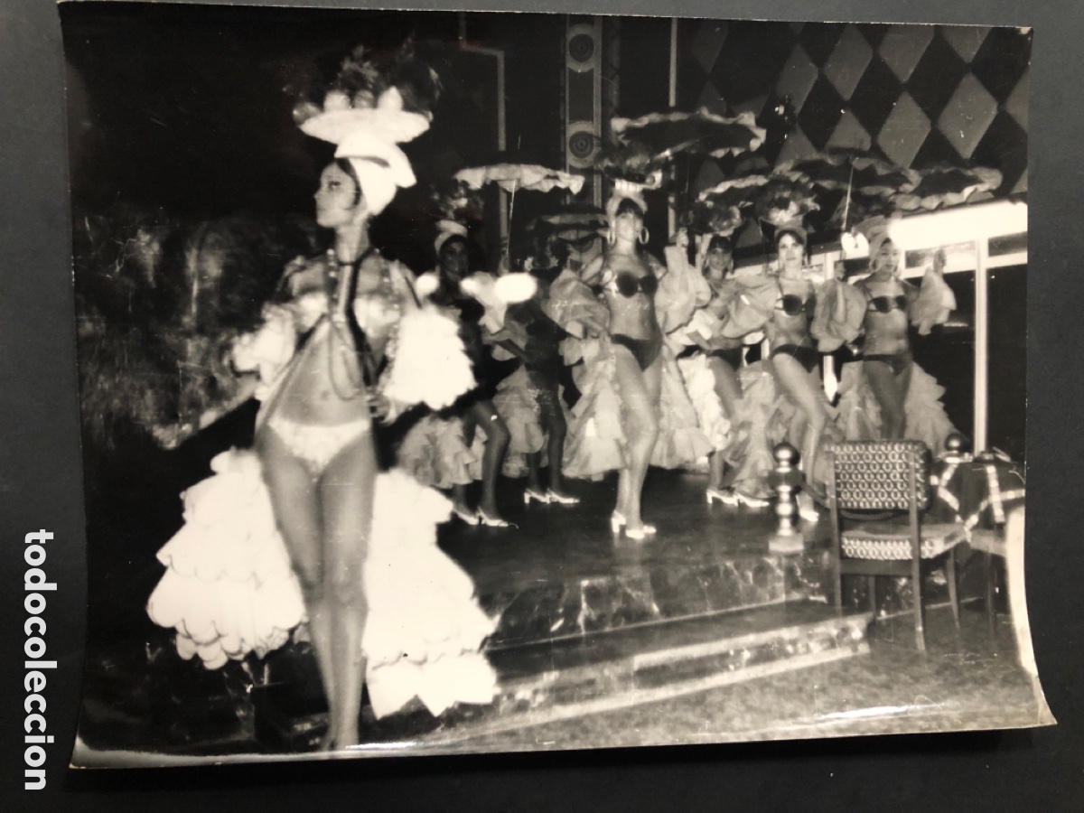 Photos of Singers: Foto original de la vedette Carina del amo