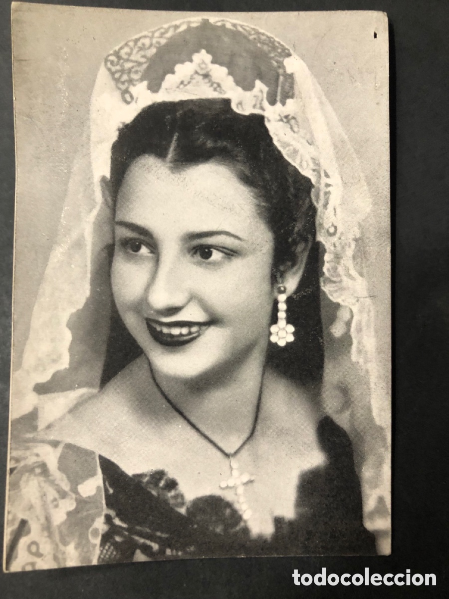 Photos de Chanteurs et Chanteuses: Tarjeta de la cantante y bailarina Paulina Otero