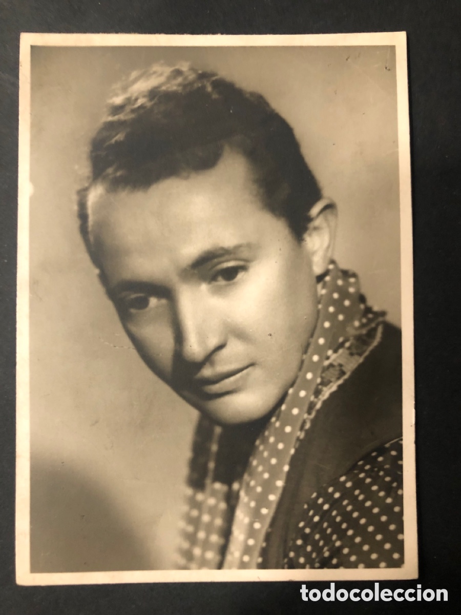Photos de Chanteurs et Chanteuses: Foto original de bailar&iacute;n de flamenco