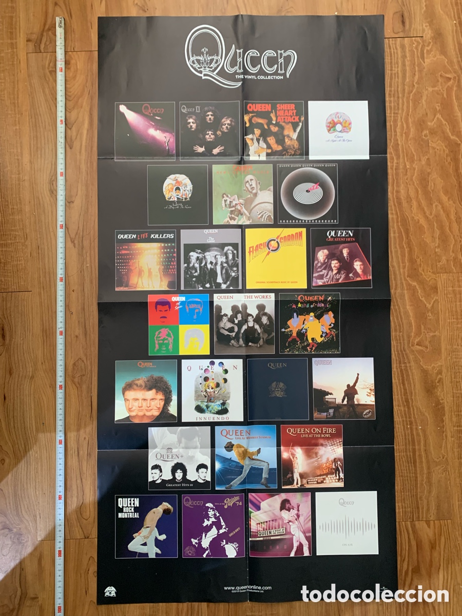 Fotos von Musikern: Poster gigante discograf&iacute;a Queen the vinyl collection