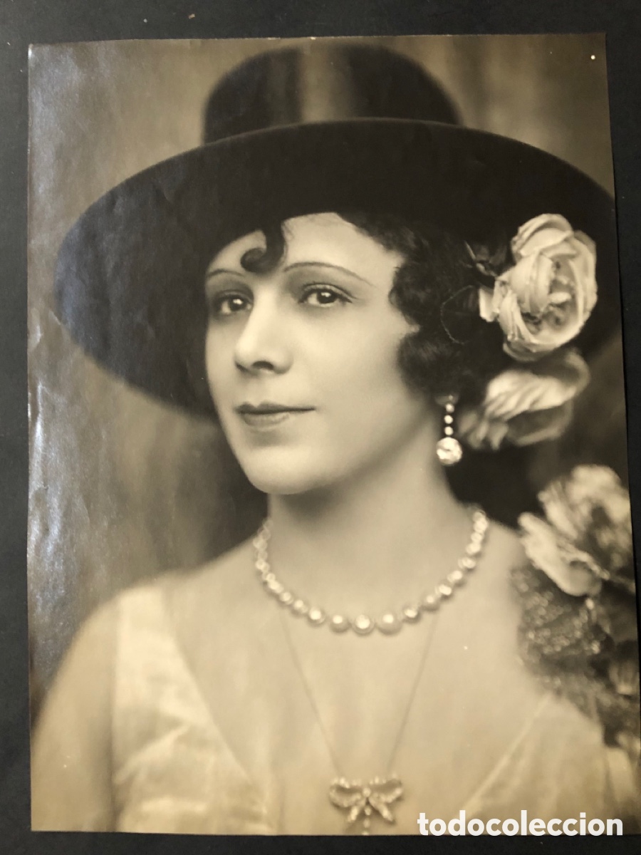Photos of Singers: Foto original de la cantante Amalia Molina