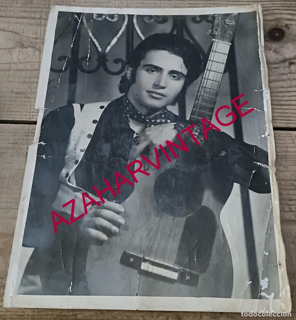 Photos de Chanteurs et Chanteuses: ANTIGUA FOTOGRAFIA DEL GUITARRISTA FLAMENCO ANGEL BERMEJO, 18X24 CMS