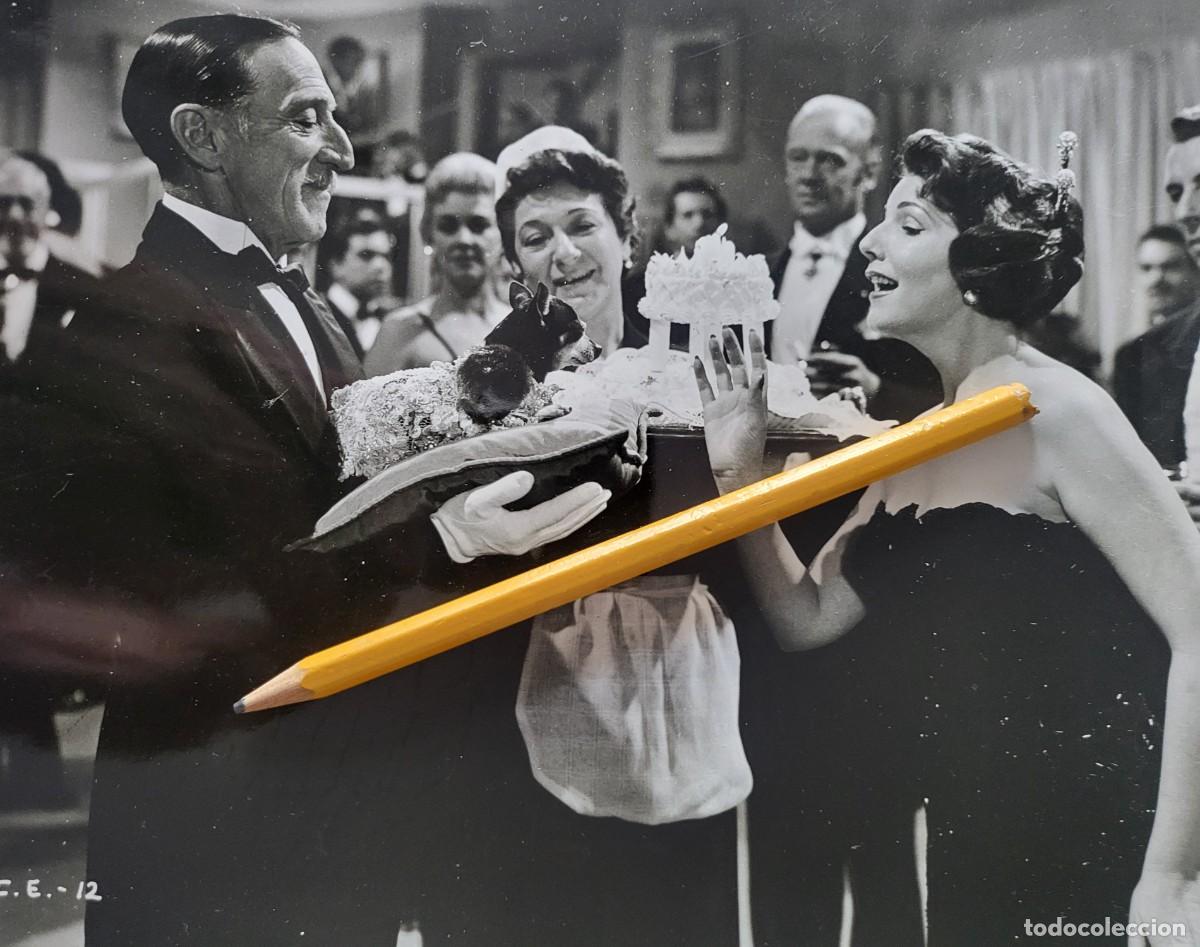 Photos of Singers: Libertad Lamarque 5 fotograf&iacute;as originales de sus pel&iacute;culas 20 X 25 ctms...