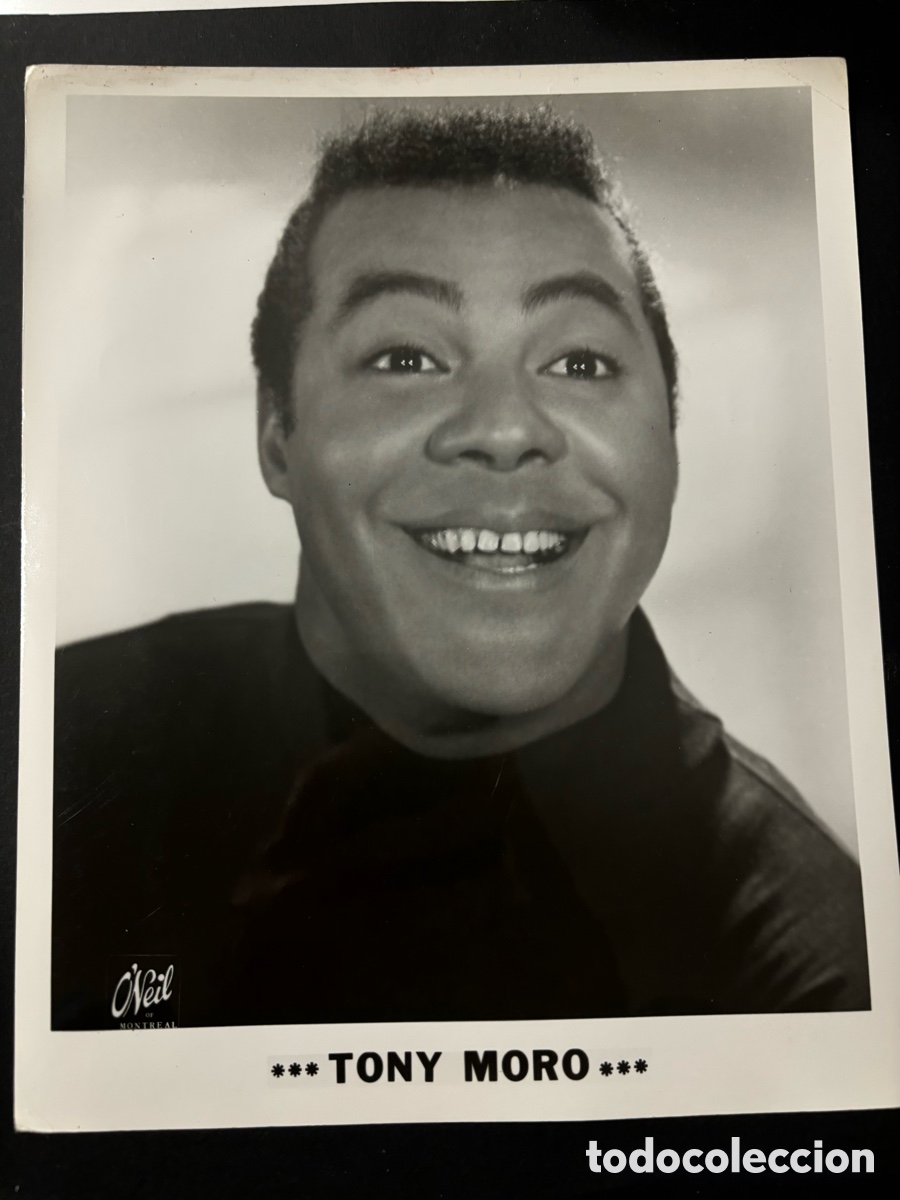 Photos of Singers: Foto original del cantante y bar&iacute;tono paname&ntilde;o Tony Moro