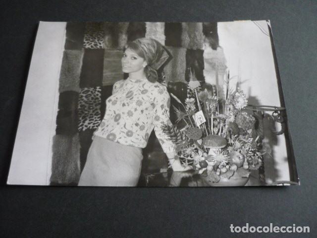 Fotos von Musikern: ENCARNITA POLO CANTANTE ANTIGUA FOTOGRAFIA 18 X 13 CM