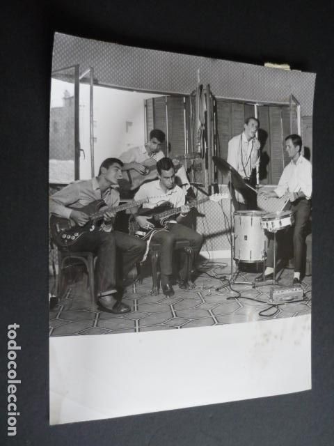 Fotos von Musikern: LOS TONYS GRUPO MUSICAL ANTIGUA FOTOGRAFIA 21 X 17 CM