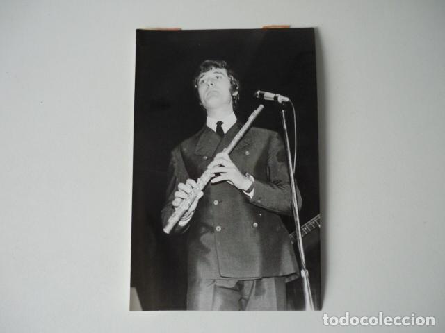 Photos of Singers: THE MOODY BLUES CONJUNTO MUSICAL FOTOGRAFIA ORIGINAL 1965 18 X 12 CM