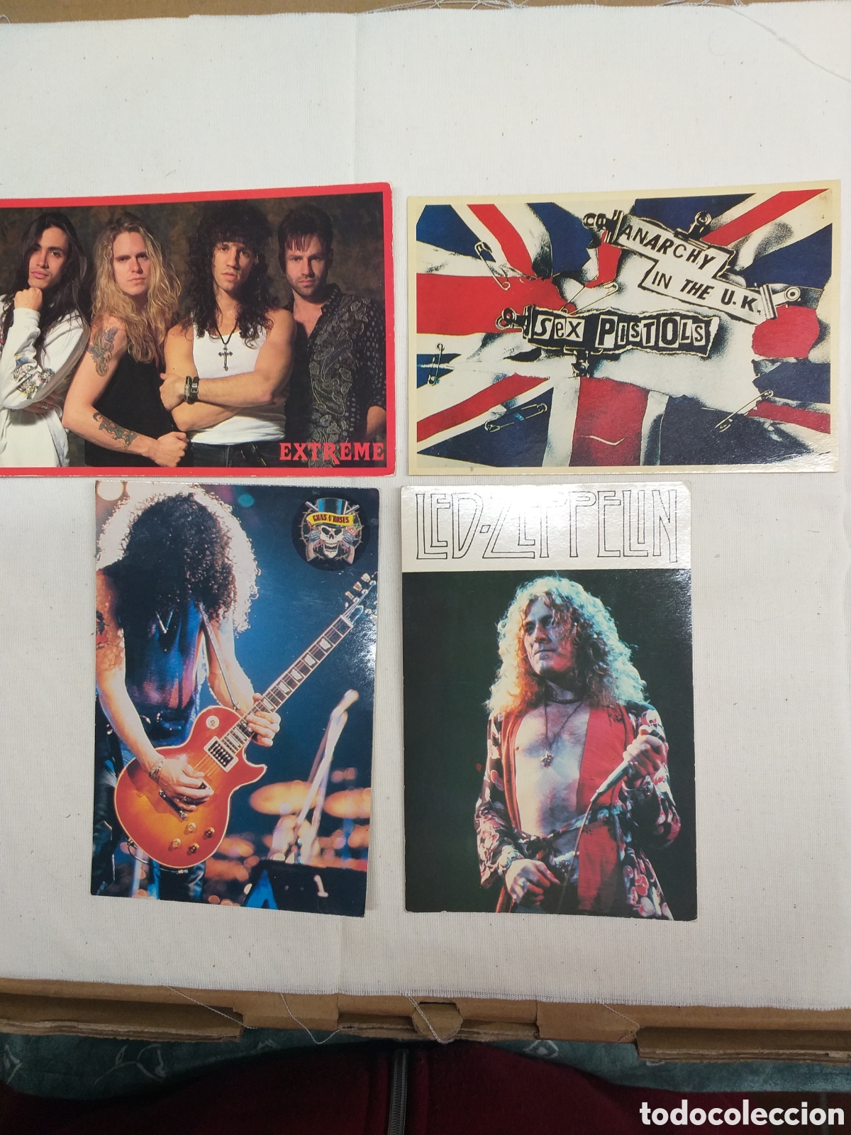 Fotos von Musikern: Lote de 4 postales Heavy Metal