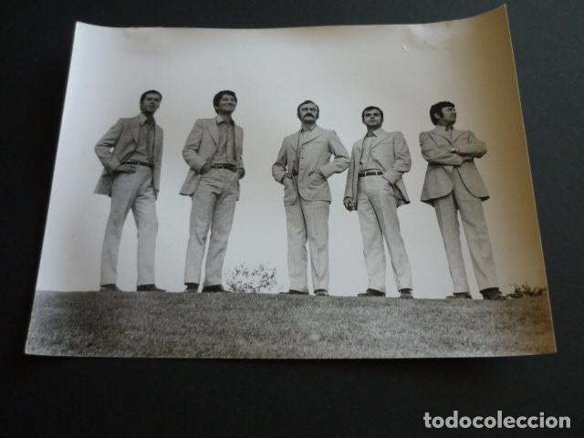 Fotos von Musikern: LOS JAVALOYAS CONJUNTO MUSICAL ANTIGUA FOTOGRAFIA ORIGINAL 18 X 24 CM