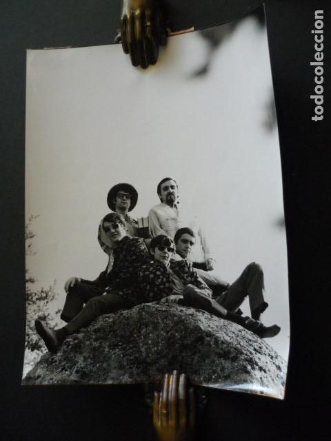 Photos de Chanteurs et Chanteuses: LOS PASOS CONJUNTO MUSICAL ANTIGUA FOTOGRAFIA ORIGINAL 1968 18 X 24 CM