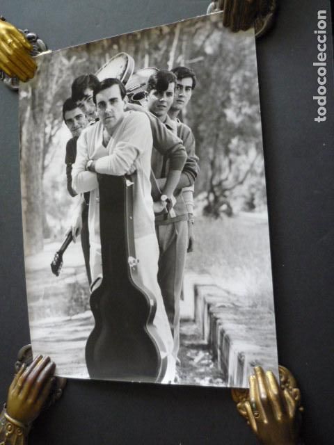 Photos de Chanteurs et Chanteuses: LOS PASOS CONJUNTO MUSICAL ANTIGUA FOTOGRAFIA ORIGINAL 1966 18 X 24 CM