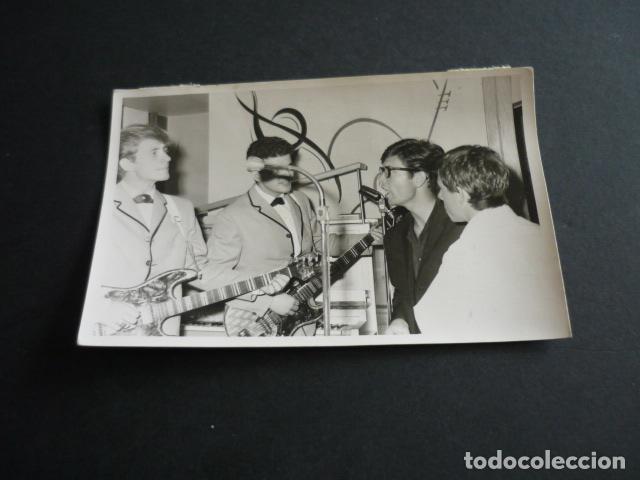 Fotos von Musikern: LOS IDOLOS CONJUNTO MUSICAL ANTIGUA FOTOGRAFIA ORIGINAL 1964 14 X 9 CM