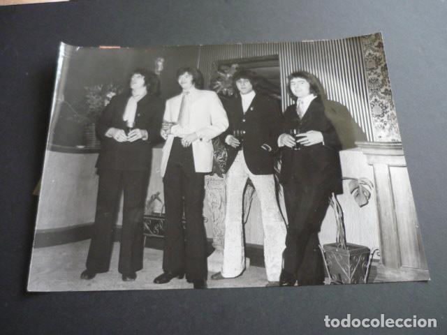 Fotos von Musikern: THE CASUALS CONJUNTO MUSICAL ANTIGUA FOTOGRAFIA ORIGINAL 18 X 24 CM