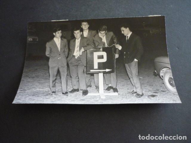 Fotos von Musikern: LOS DIAMANTES NEGROS CONJUNTO MUSICAL ANTIGUA FOTOGRAFIA ORIGINAL 1964 12 X 17 CM