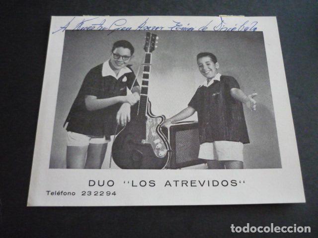Photos of Singers: LOS ATREVIDOS DUO MUSICAL ANTIGUA TARJETA CON FIRMAS AUTOGRAFAS