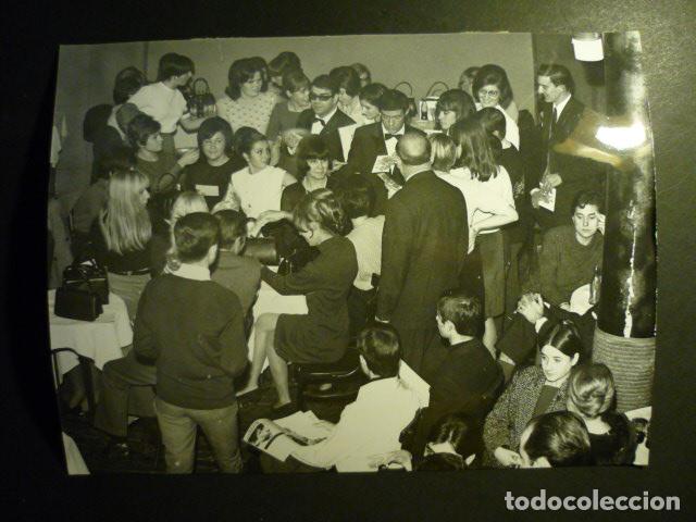 Photos of Singers: LOS CUATRO DE LA TORRE CONJUNTO MUSICAL ANTIGUA FOTOGRAFIA ORIGINAL 18 X 24 CM