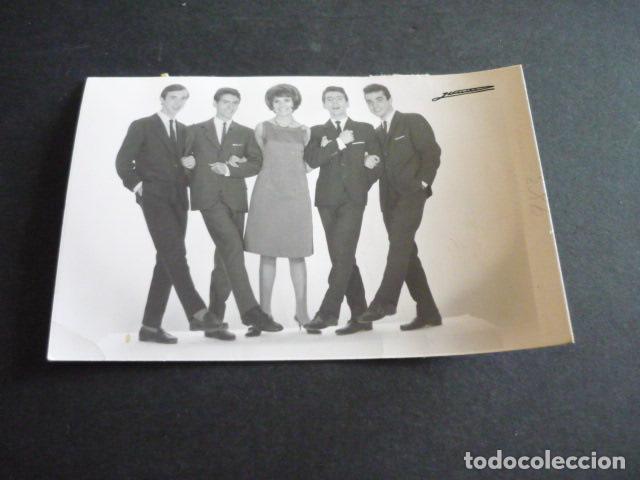 Photos de Chanteurs et Chanteuses: LOS PEKES CONJUNTO MUSICAL ANTIGUA FOTOGRAFIA ORIGINAL 9 X 13 CM