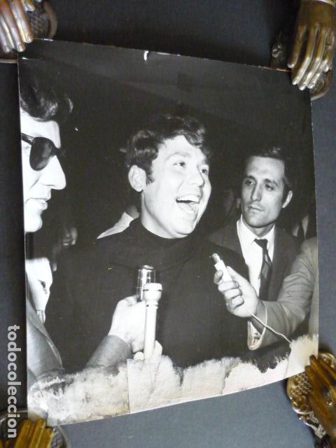 Fotos von Musikern: RAPHAEL CANTANTE ANTIGUA FOTOGRAFIA ORIGINAL 17 X 17 CM