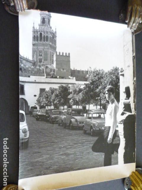 Photos of Singers: RAPHAEL CANTANTE ANTIGUA FOTOGRAFIA ORIGINAL 18 X 24 CM