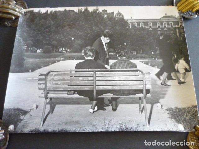 Photos of Singers: RAPHAEL CANTANTE ANTIGUA FOTOGRAFIA ORIGINAL 18 X 24 CM