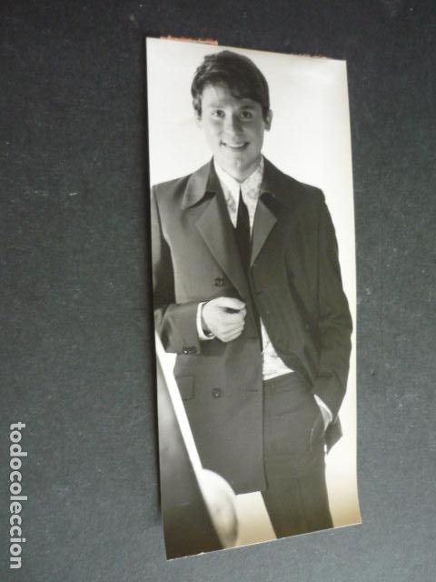 Photos de Chanteurs et Chanteuses: RAPHAEL CANTANTE ANTIGUA FOTOGRAFIA 9 X 21 CM