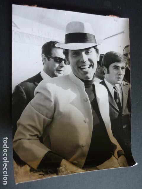 Photos de Chanteurs et Chanteuses: RAPHAEL CANTANTE ANTIGUA FOTOGRAFIA 18 X 24 CM